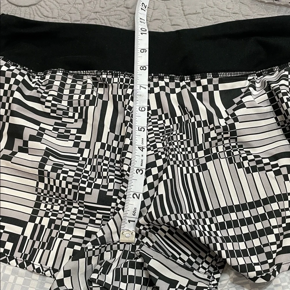 Nike Black and White Geometric Athletic Shorts